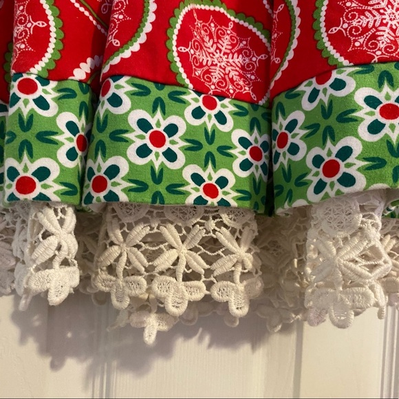 Counting Daisies Holiday Dress- 3/6 months - Picture 4 of 8